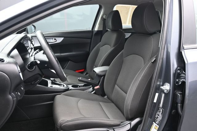 2024 Kia Forte LXS IVT - 23017073 - 9