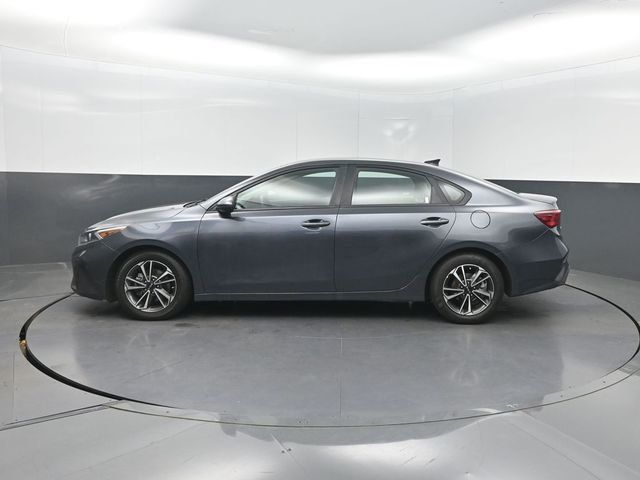 2024 Kia Forte LXS IVT - 23017073 - 2