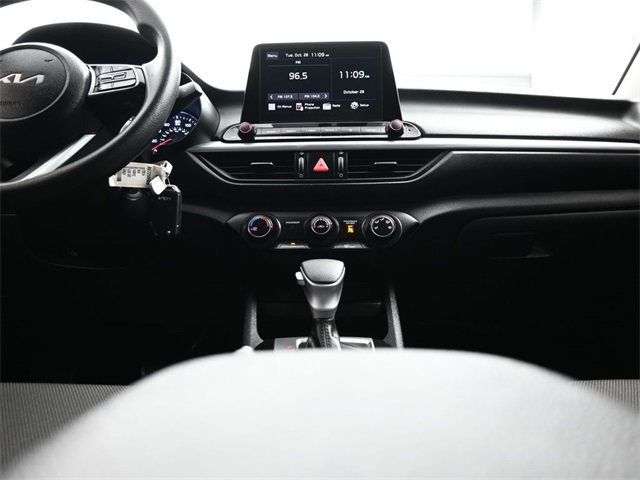 2024 Kia Forte LXS IVT - 22956448 - 13