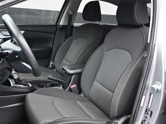 2024 Kia Forte LXS IVT - 22964252 - 5