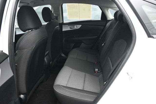2024 Kia Forte LXS IVT - 23057156 - 9