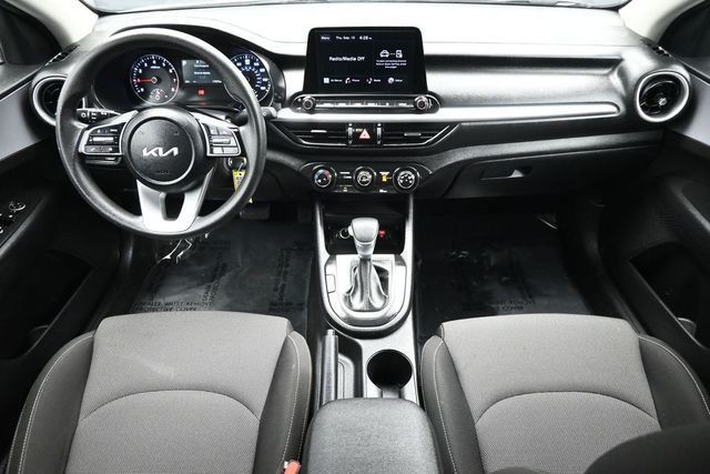 2024 Kia Forte LXS IVT - 23057156 - 12