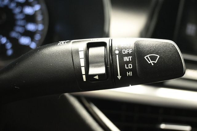2024 Kia Forte LXS IVT - 23057156 - 23