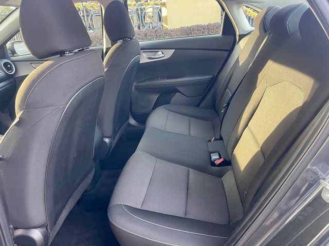 2024 Kia Forte LXS IVT - 22935490 - 9