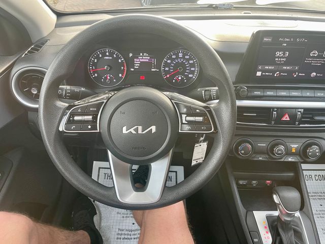 2024 Kia Forte LXS IVT - 22935490 - 11