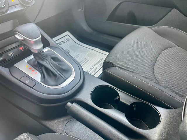 2024 Kia Forte LXS IVT - 22935490 - 12
