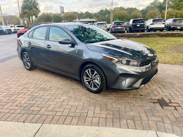 2024 Kia Forte LXS IVT - 22935490 - 5