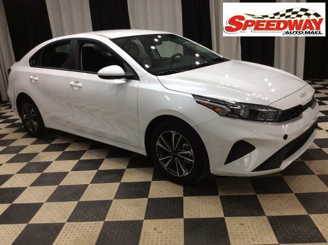 2024 Kia Forte LXS IVT - 22767469 - 0