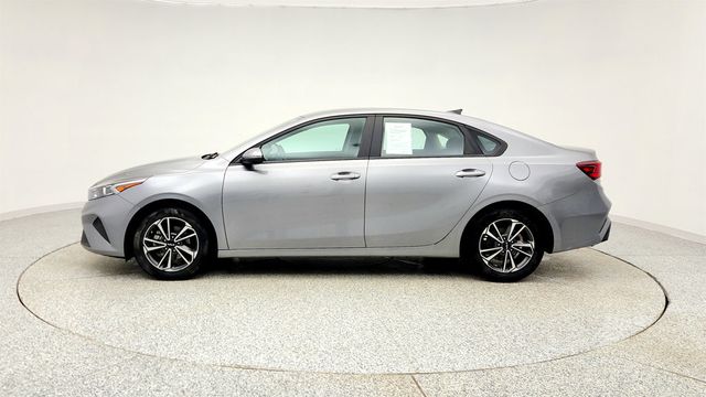 2024 Kia Forte LXS IVT - 22968478 - 7