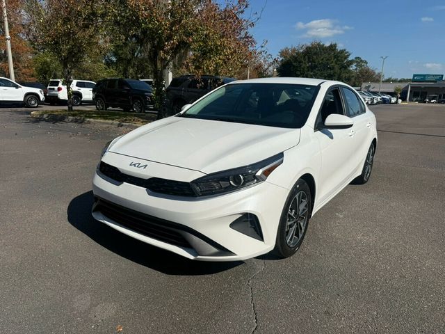 2024 Kia Forte LXS IVT - 22948549 - 0