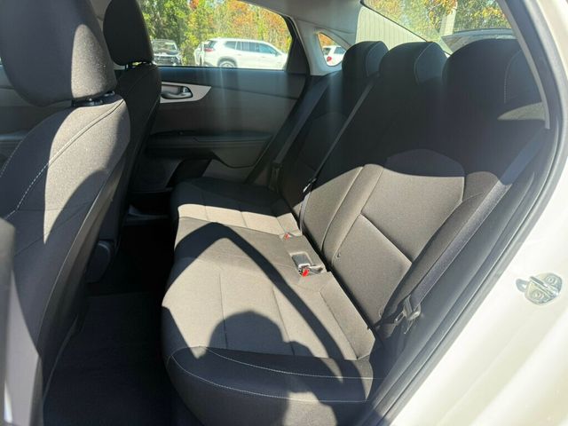 2024 Kia Forte LXS IVT - 22948549 - 6