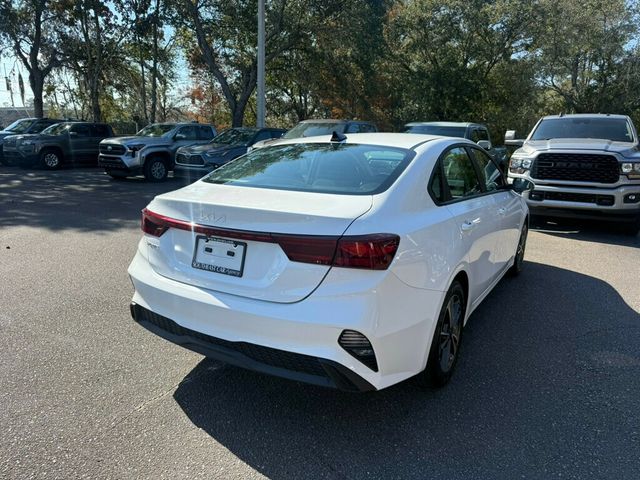 2024 Kia Forte LXS IVT - 22948549 - 8