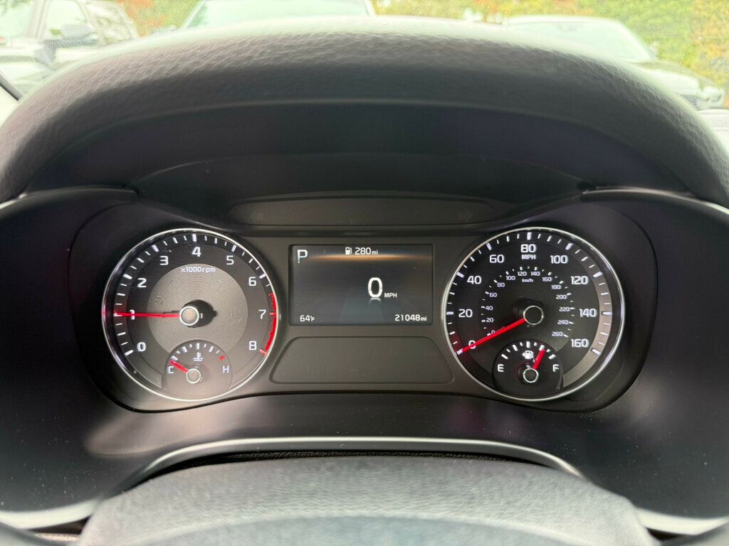 2024 Kia Forte LXS photo 4