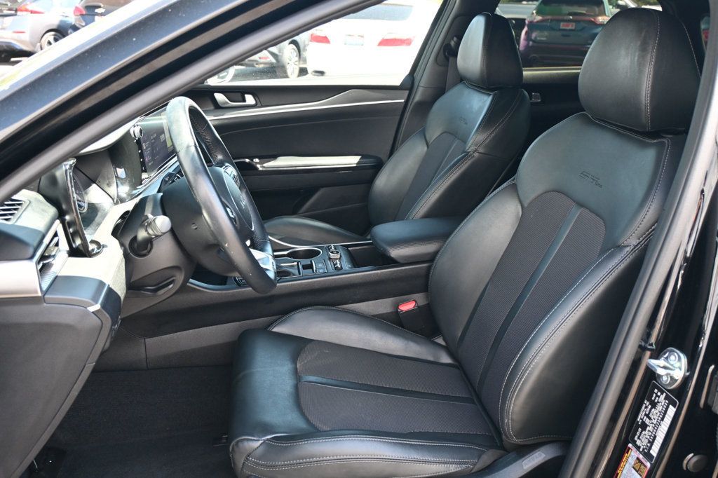 2024 Kia K5 GT-Line photo 9