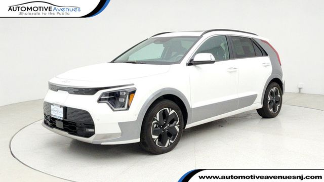 2024 Kia Niro EV Wave with Preserve Package - 22943210 - 0
