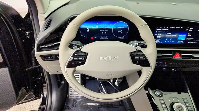 2024 Kia Niro EV Wave w/ Preserve Pkg, Heat Pump & Heated Rear Seats - 23102055 - 13