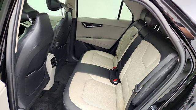 2024 Kia Niro EV Wave w/ Preserve Pkg, Heat Pump & Heated Rear Seats - 23102055 - 20
