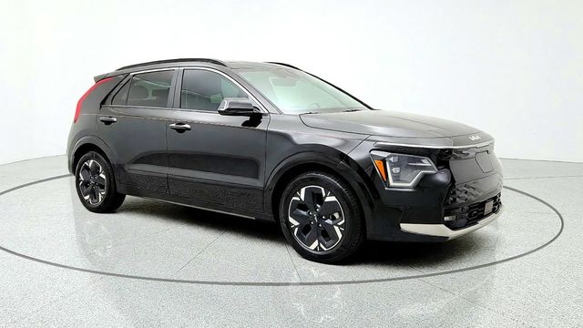 2024 Kia Niro EV Wave w/ Preserve Pkg, Heat Pump & Heated Rear Seats - 23102055 - 2