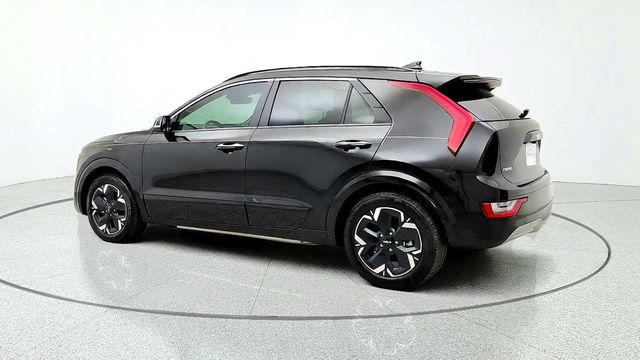 2024 Kia Niro EV Wave w/ Preserve Pkg, Heat Pump & Heated Rear Seats - 23102055 - 6