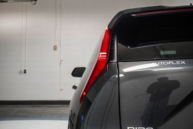 2024 Kia Niro EV Wind - 23051097 - 34