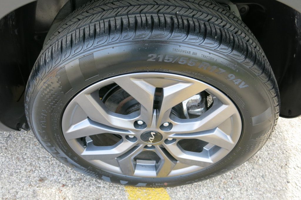 2024 Kia Seltos LX IVT AWD - 23025719 - 32