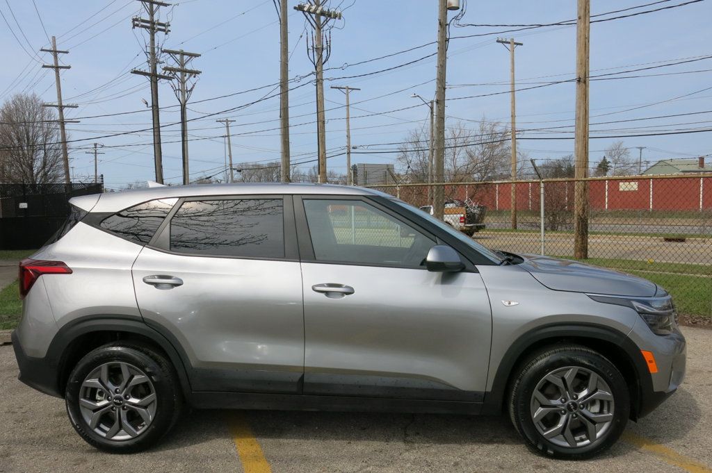 2024 Kia Seltos LX IVT AWD - 23025719 - 4