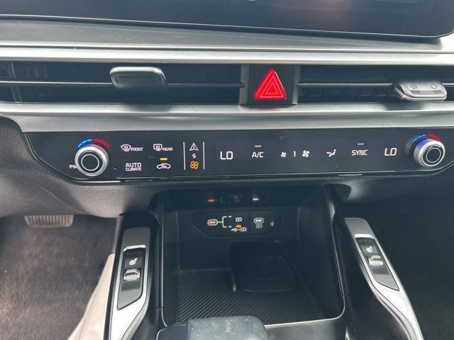2024 Kia Sorento S FWD - 22977580 - 14