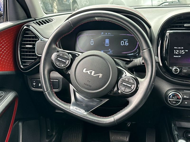 2024 Kia Soul GT-Line - 22977627 - 17
