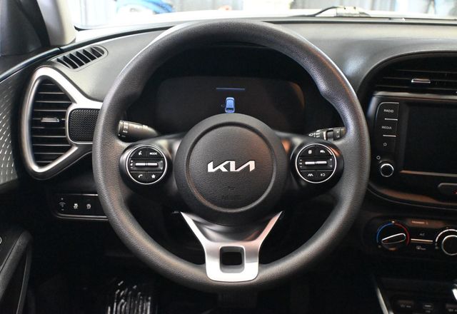 2024 Kia Soul LX - 23073189 - 11