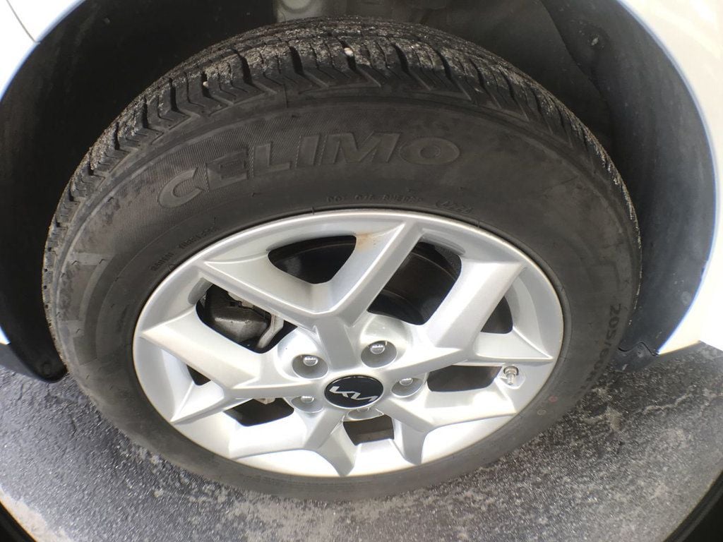 Kia Soul LX photo 10