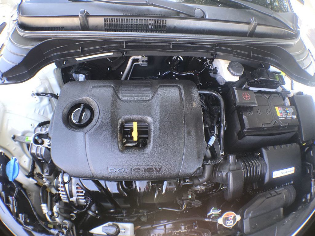 2024 Kia Soul LX photo 11