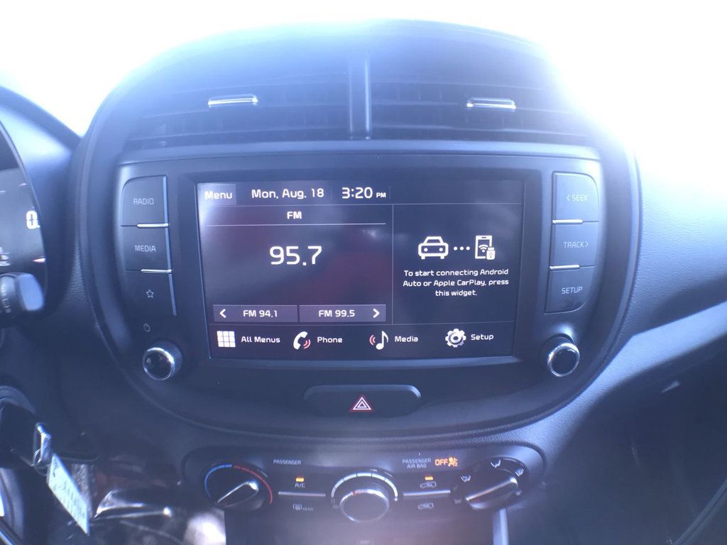 2024 Kia Soul LX photo 16
