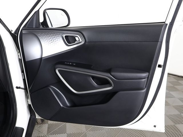2024 Kia Soul LX IVT - 22961752 - 21