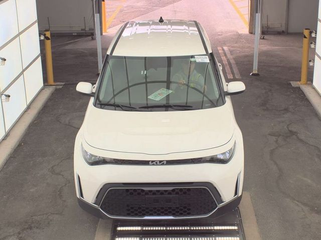 2024 Kia Soul LX IVT - 22961752 - 2
