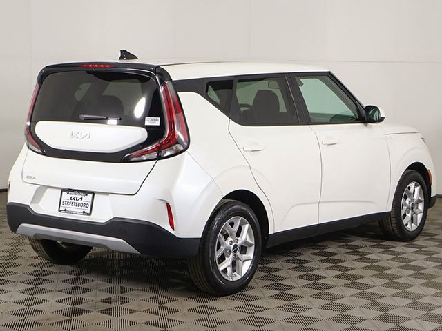 2024 Kia Soul LX IVT - 22961752 - 8