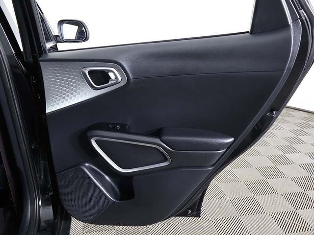 2024 Kia Soul LX IVT - 22984619 - 22