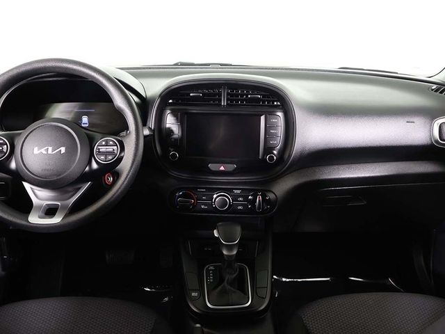 2024 Kia Soul LX IVT - 22984619 - 31
