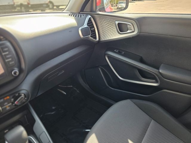 2024 Kia Soul LX IVT - 22983100 - 14