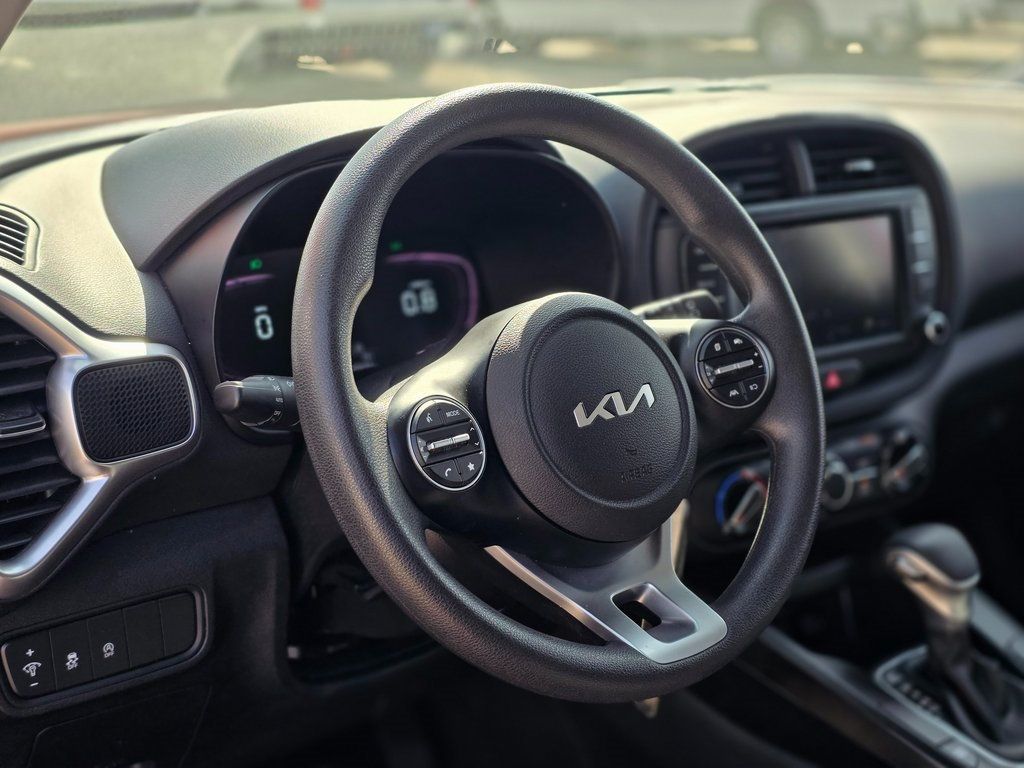 2024 Kia Soul LX IVT - 22983100 - 5