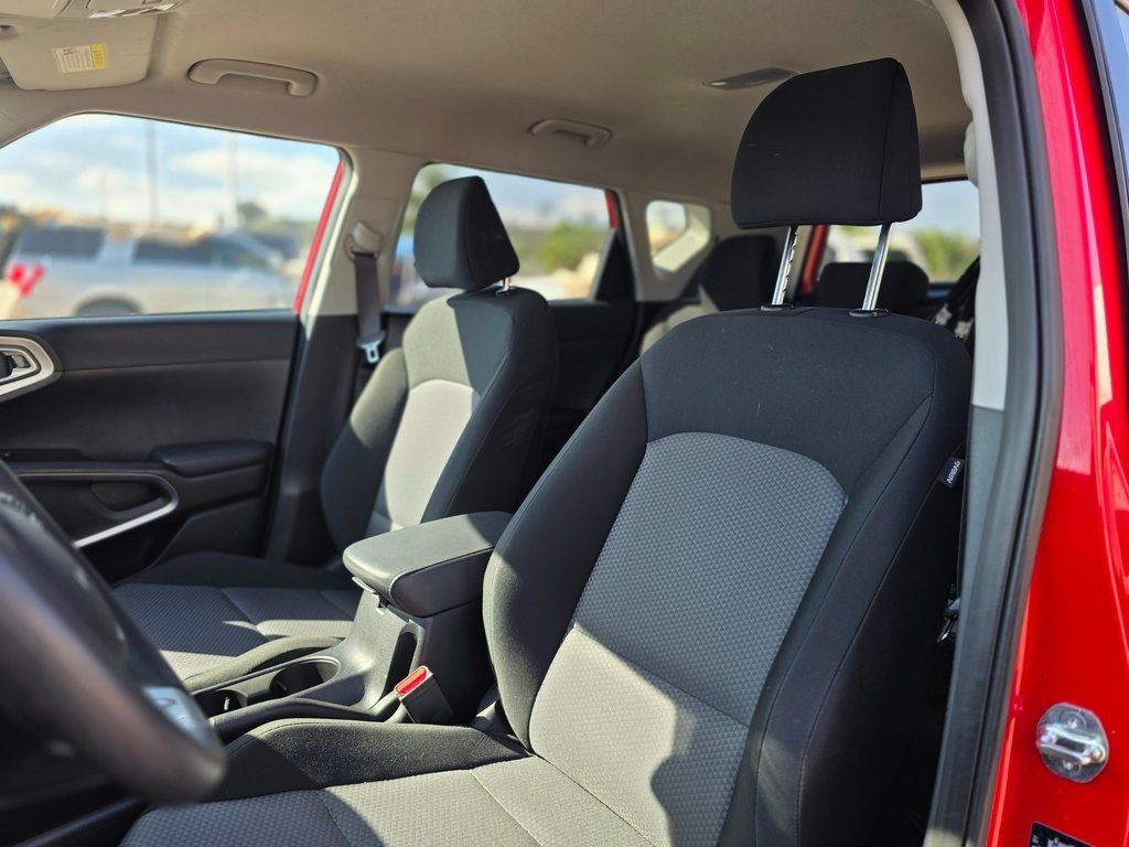 2024 Kia Soul LX IVT - 22983100 - 6