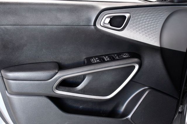 2024 Kia Soul LX IVT - 23018209 - 8