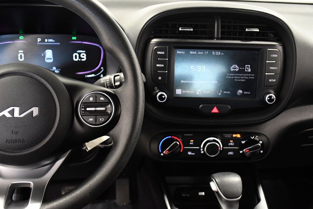 2024 Kia Soul LX IVT - 23043073 - 23