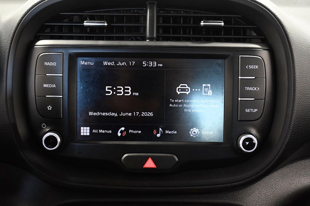 2024 Kia Soul LX IVT - 23043073 - 26