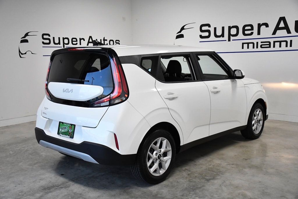 2024 Kia Soul LX IVT - 23043073 - 3