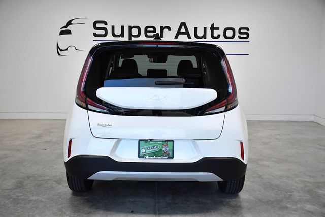 2024 Kia Soul LX IVT - 23043073 - 4
