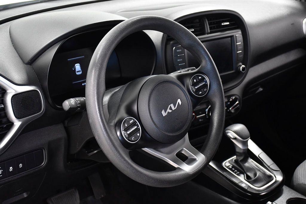2024 Kia Soul LX IVT - 23043073 - 7