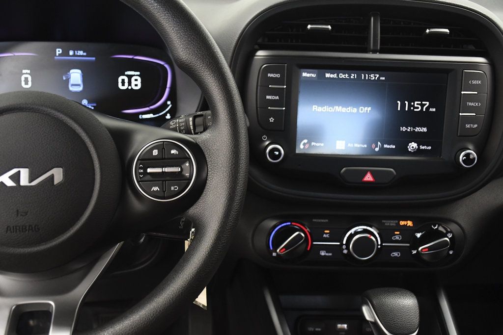 2024 Kia Soul LX IVT - 23099013 - 23