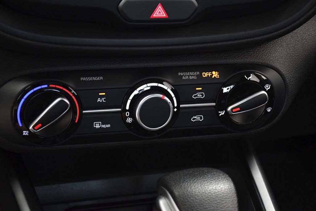 2024 Kia Soul LX IVT - 23099013 - 25
