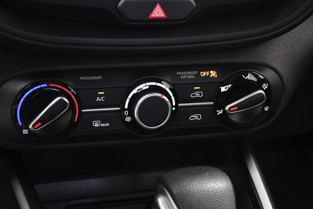2024 Kia Soul LX IVT - 23099013 - 25