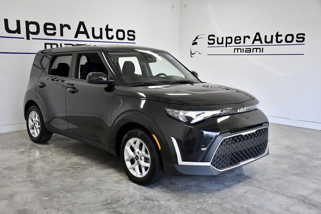 2024 Kia Soul LX IVT - 23099013 - 2